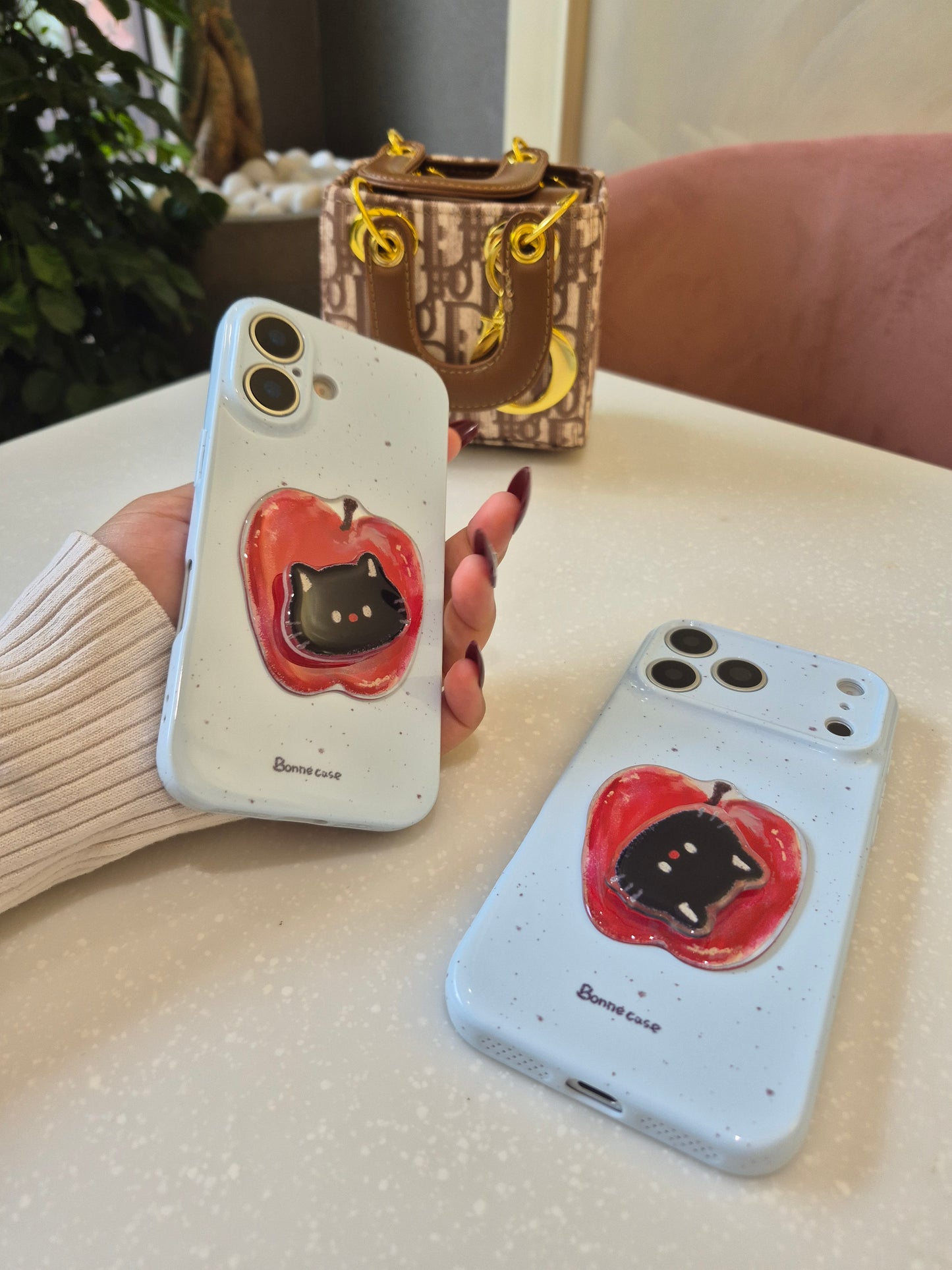 Kitty Apple Case