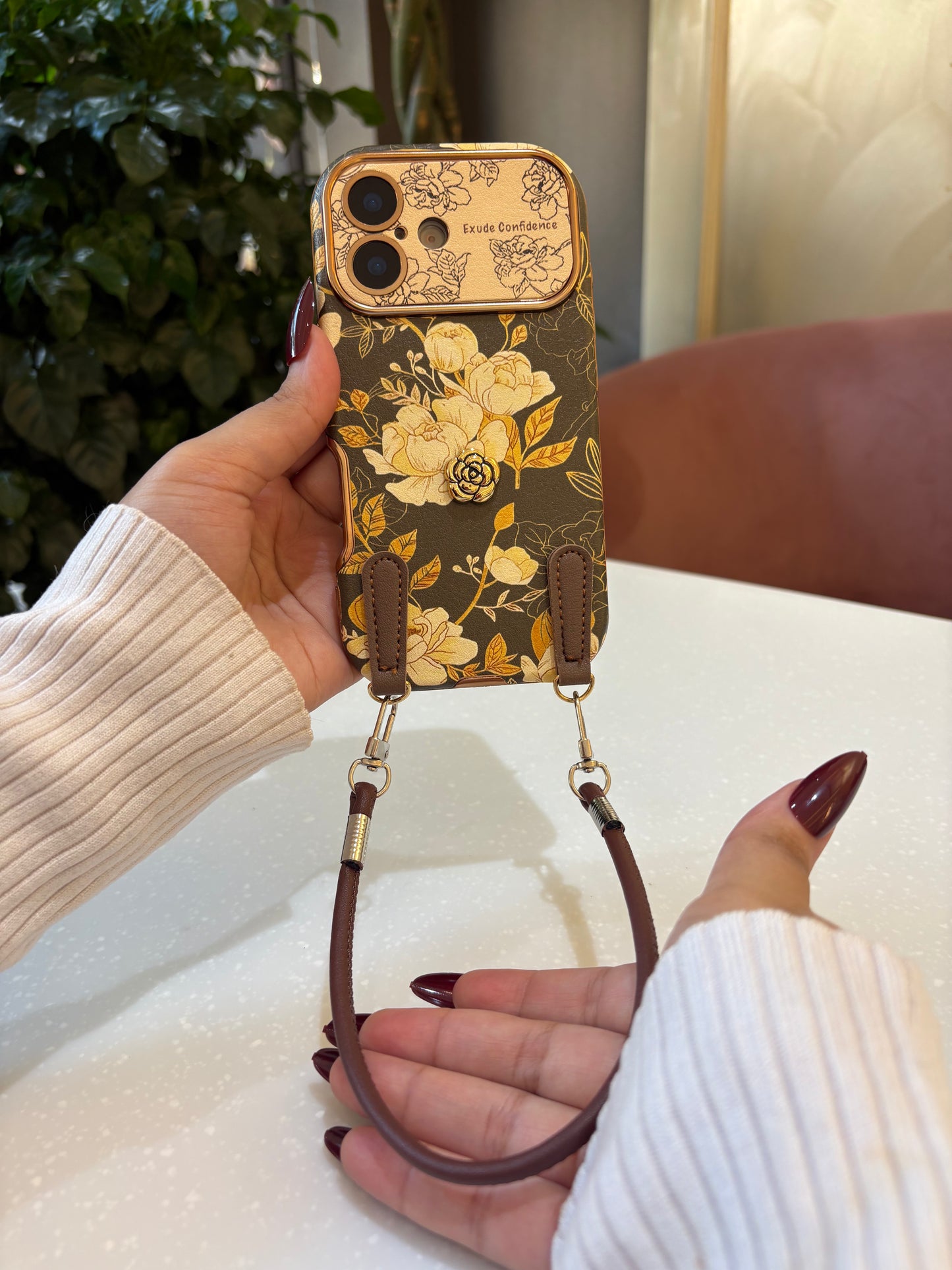 Vintage Camellia Crossbody Case